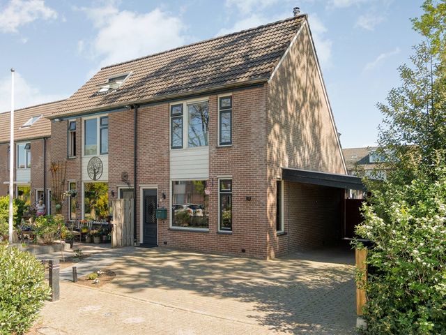 Klaproos 42, Hardenberg