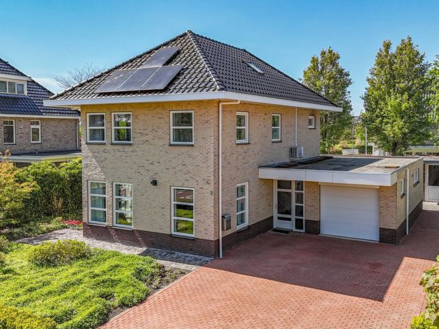 Christallerhage 5, Emmeloord