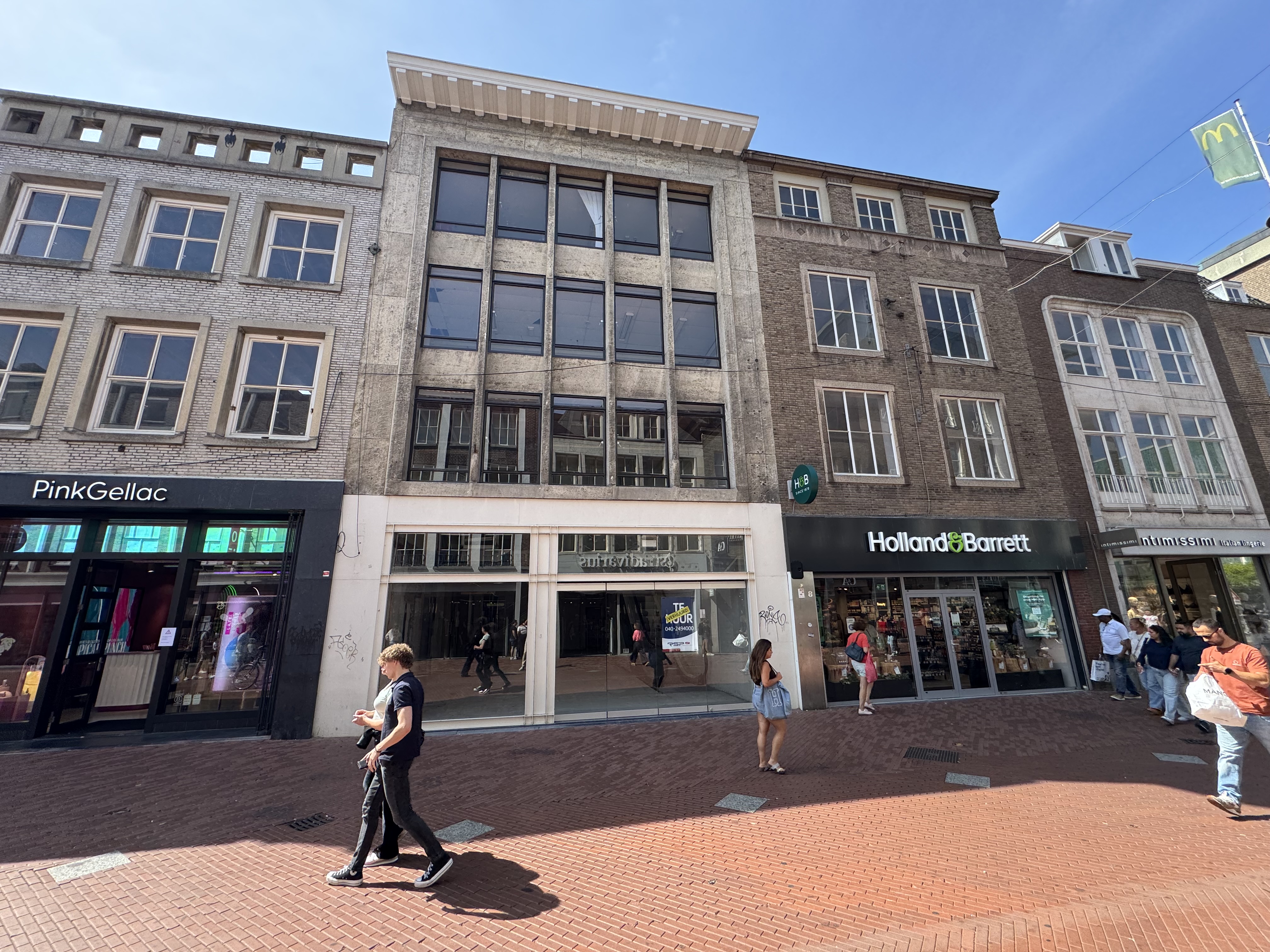 GrandOptical huurt winkelpand in Eindhoven