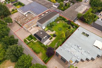 Bedrijfsruimte met dienstwoning in Oss.