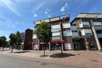 Circa 900 m² winkelruimte verhuurd in Best!