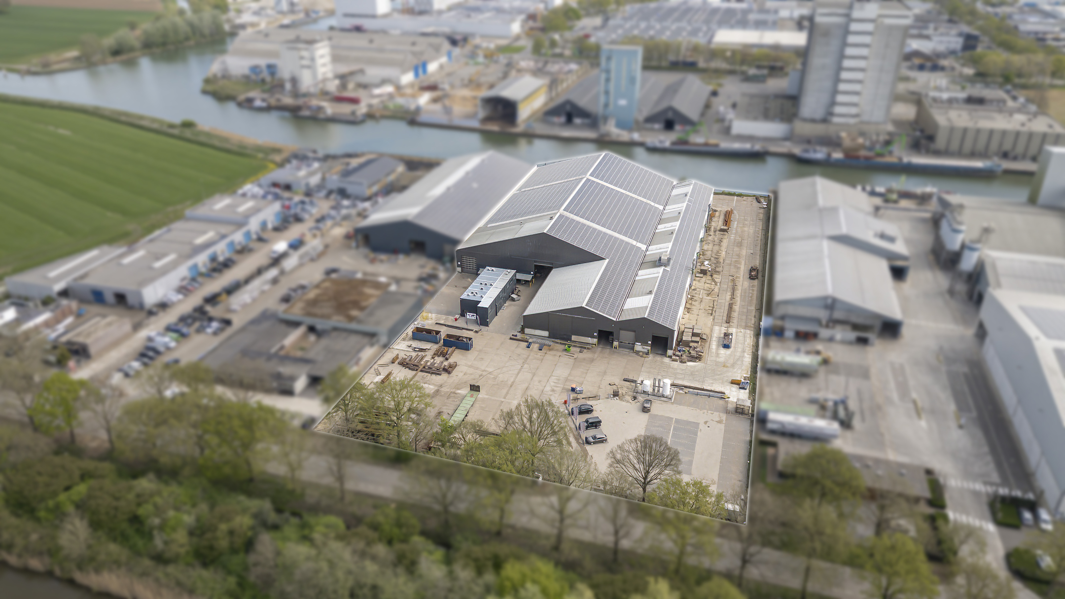 15.841 m² perceel met opstallen in Oss!