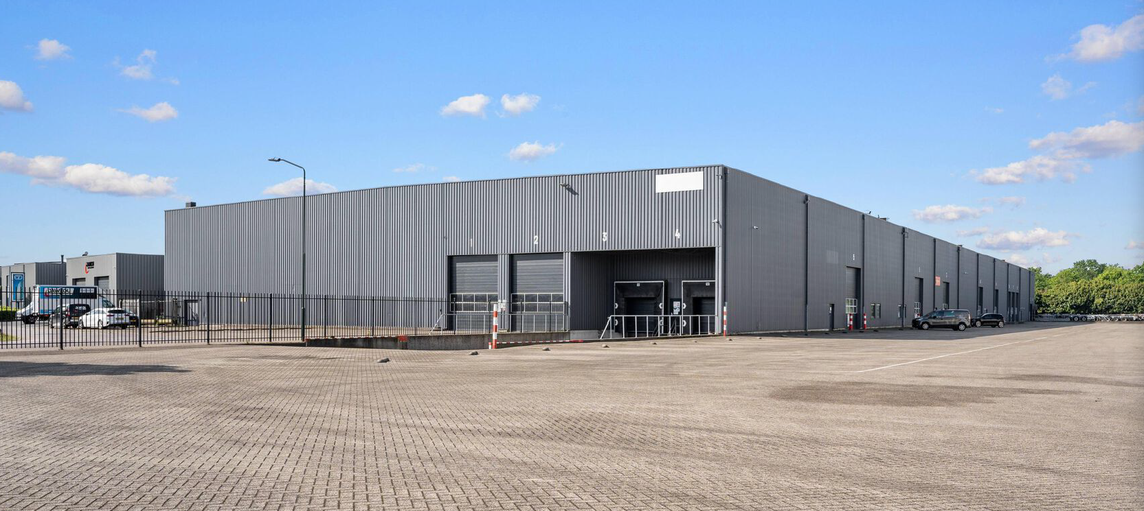 7.775 m² magazijnruimte in Erp!