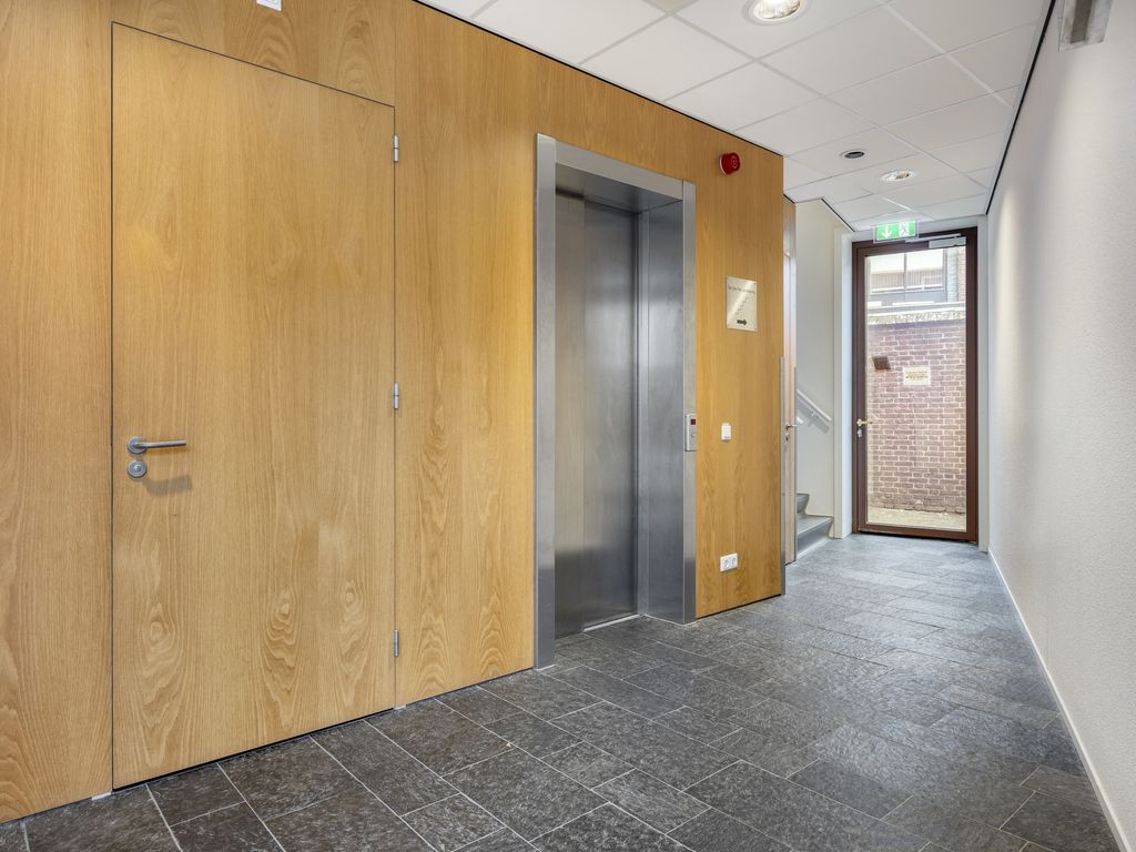 Stationsplein 8, 'S-Hertogenbosch