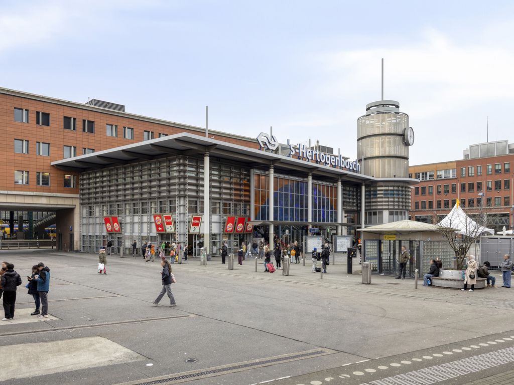 Stationsplein 8, 'S-Hertogenbosch