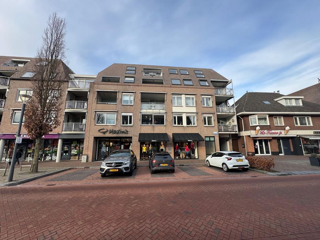 Hoofdstraat 48, Best