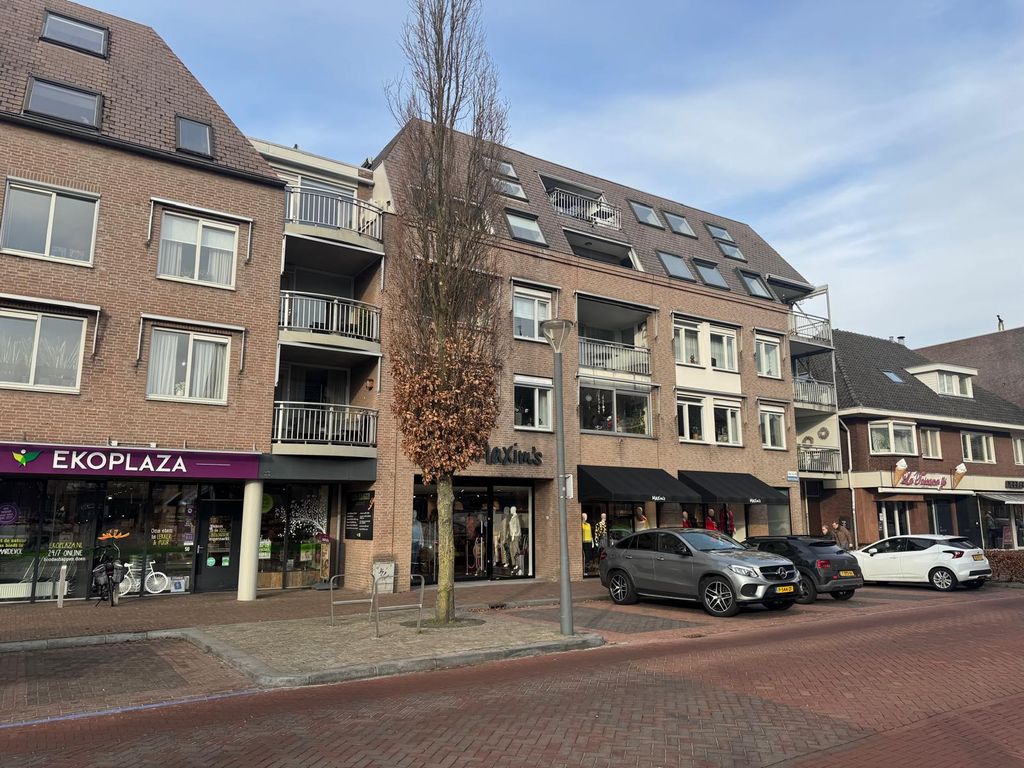Hoofdstraat 48, Best