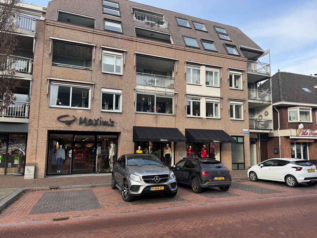 Hoofdstraat 48, Best