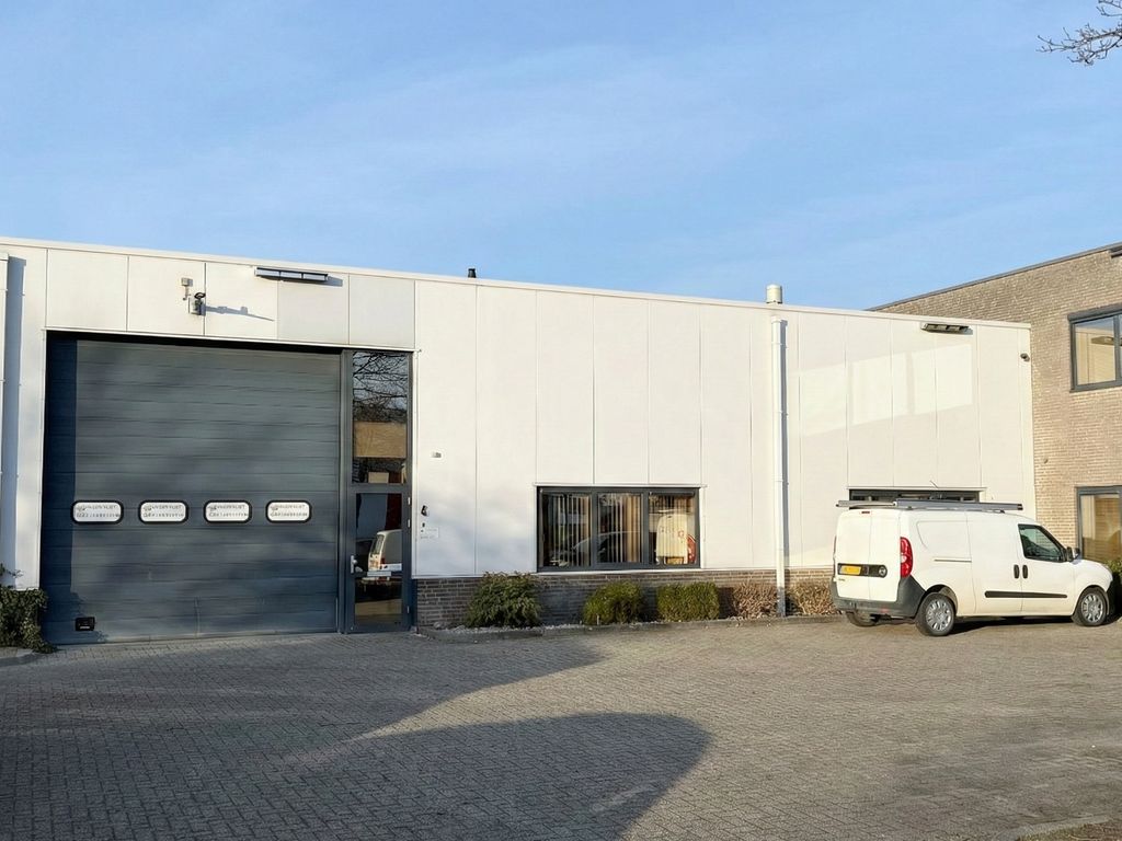 Zandweistraat 4, Waardenburg