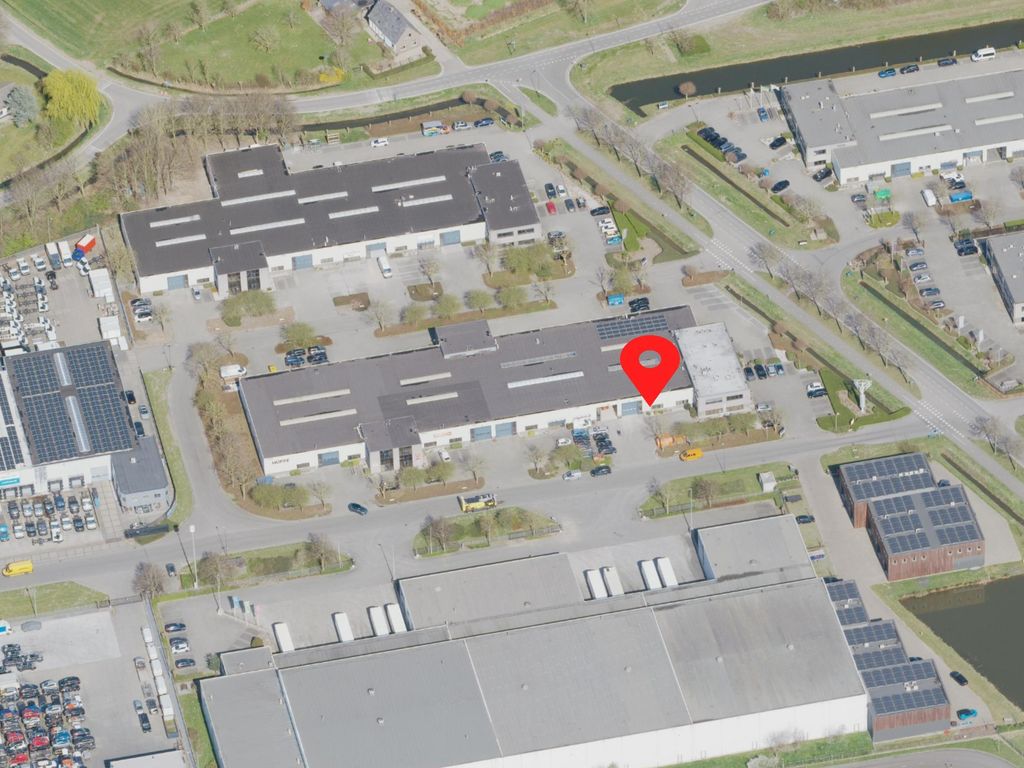 Zandweistraat 4, Waardenburg