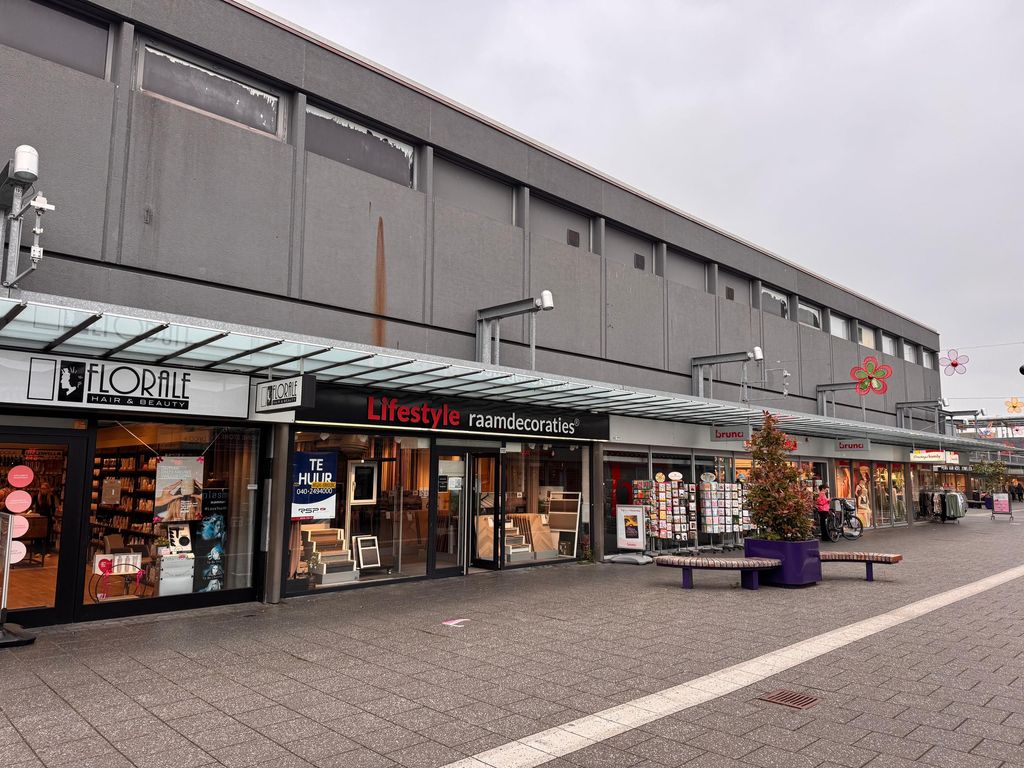 Winkelcentrum Woensel 112, Eindhoven