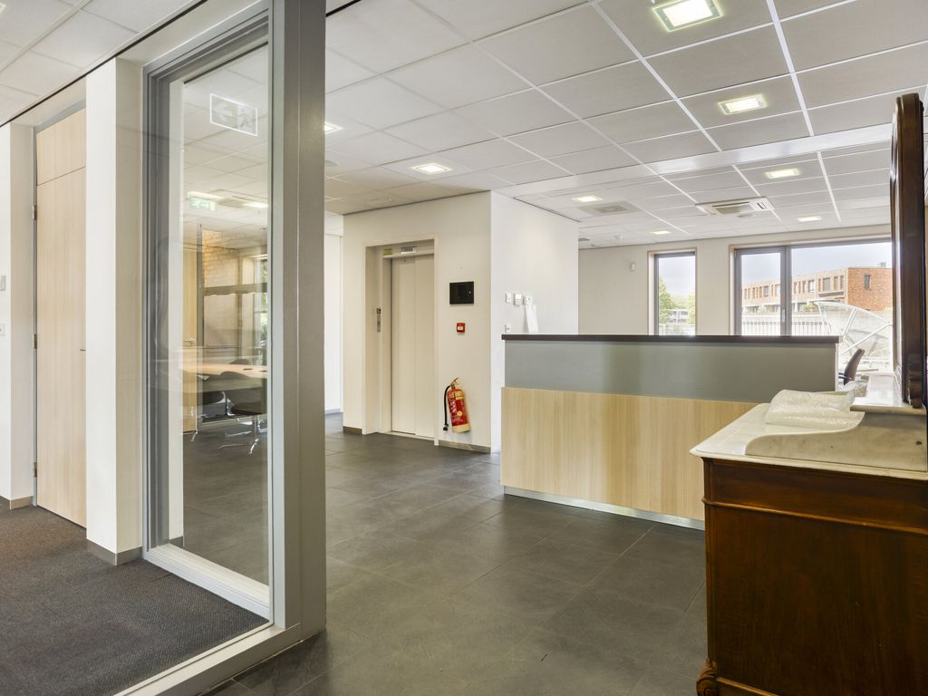 Raadhuislaan 15, Oss