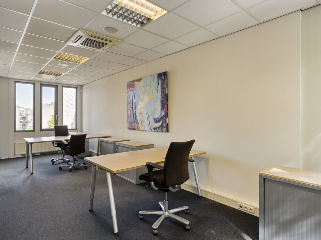 Raadhuislaan 15, Oss