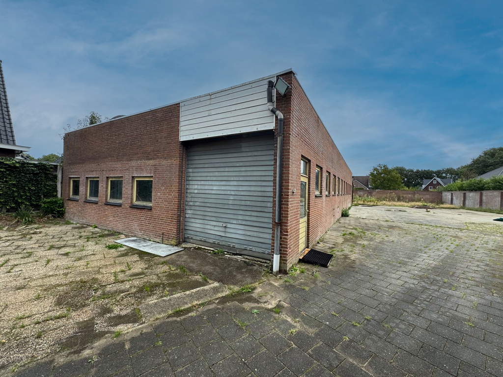 Hoefstraat 15, HEESCH