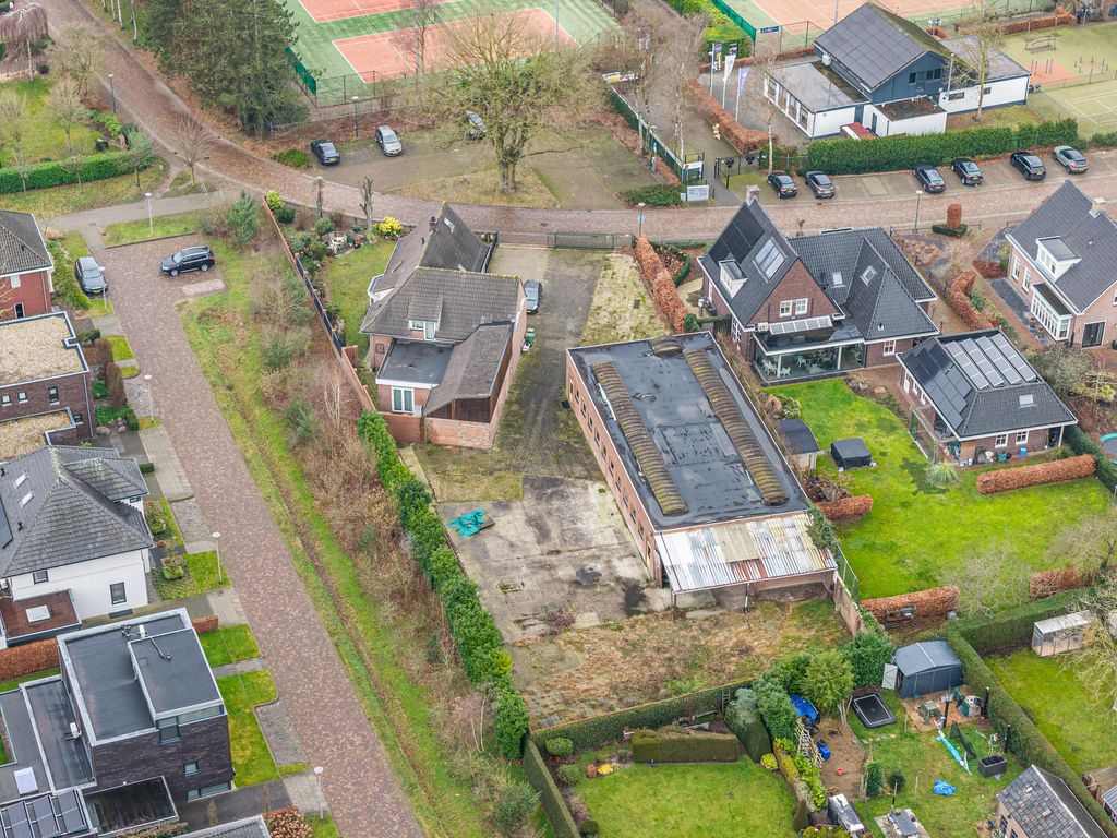 Hoefstraat 15, HEESCH