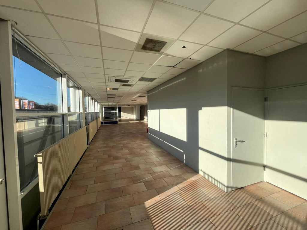 Ringbaan-Zuid 9a, Tilburg