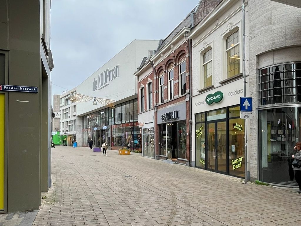 Heuvelstraat 27, Tilburg