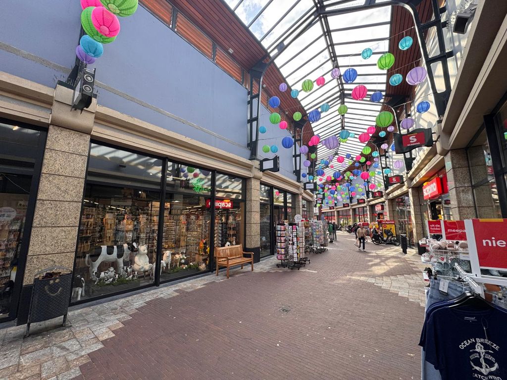 De Kerverij 24-26, VALKENSWAARD