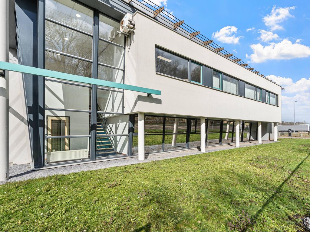 Vlamovenweg 20, HELMOND