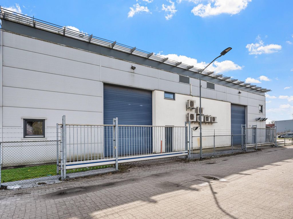 Vlamovenweg 20, HELMOND