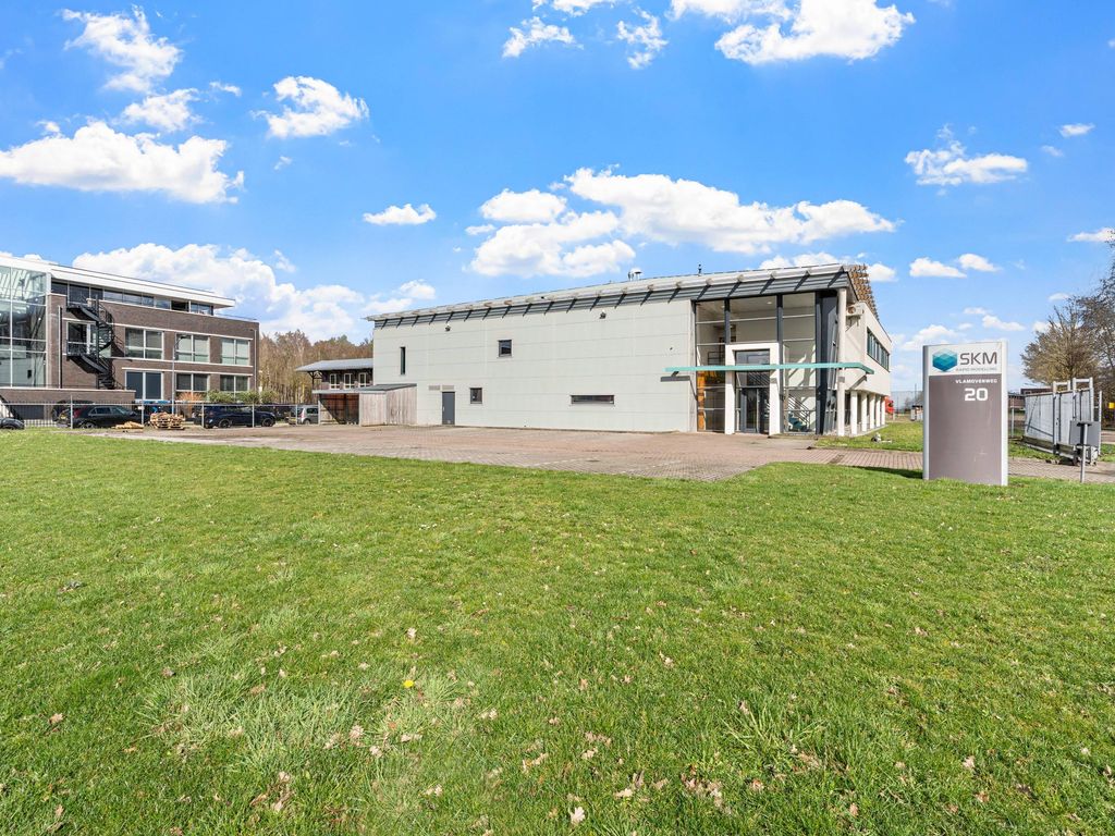 Vlamovenweg 20, HELMOND