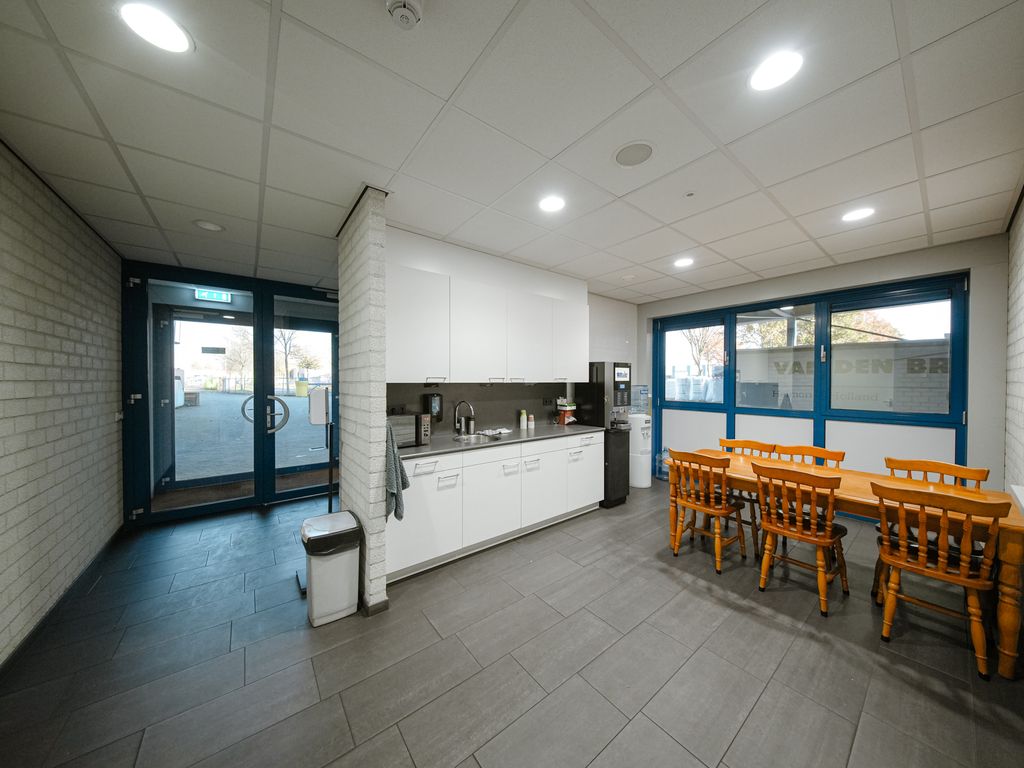 Waterbeemd 1, HELMOND
