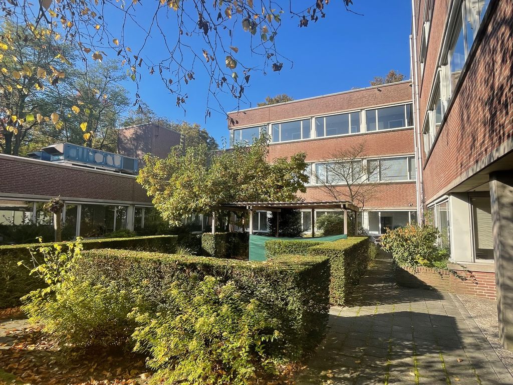 Raadhuislaan 4, Oss