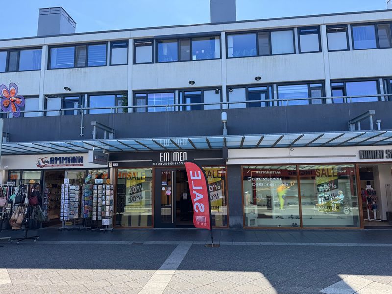 Winkelcentrum Woensel 12, EINDHOVEN
