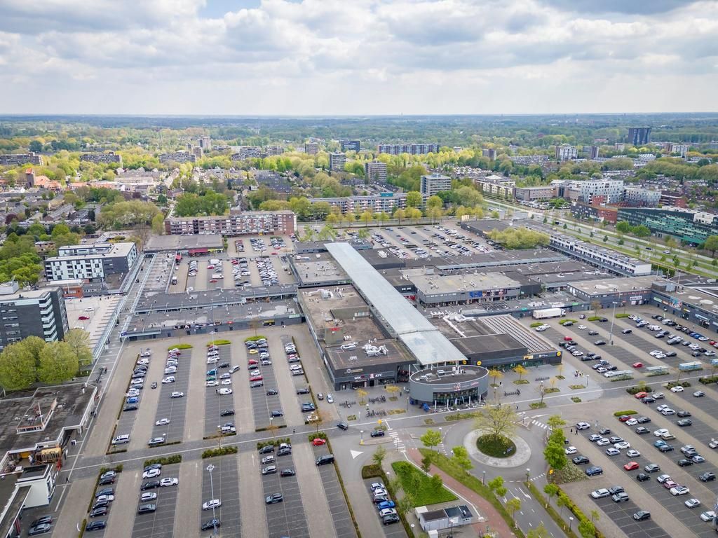 Winkelcentrum Woensel 12, EINDHOVEN