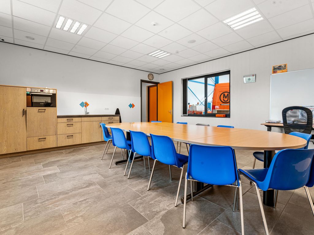 Mandenmakerstraat 5, Uden