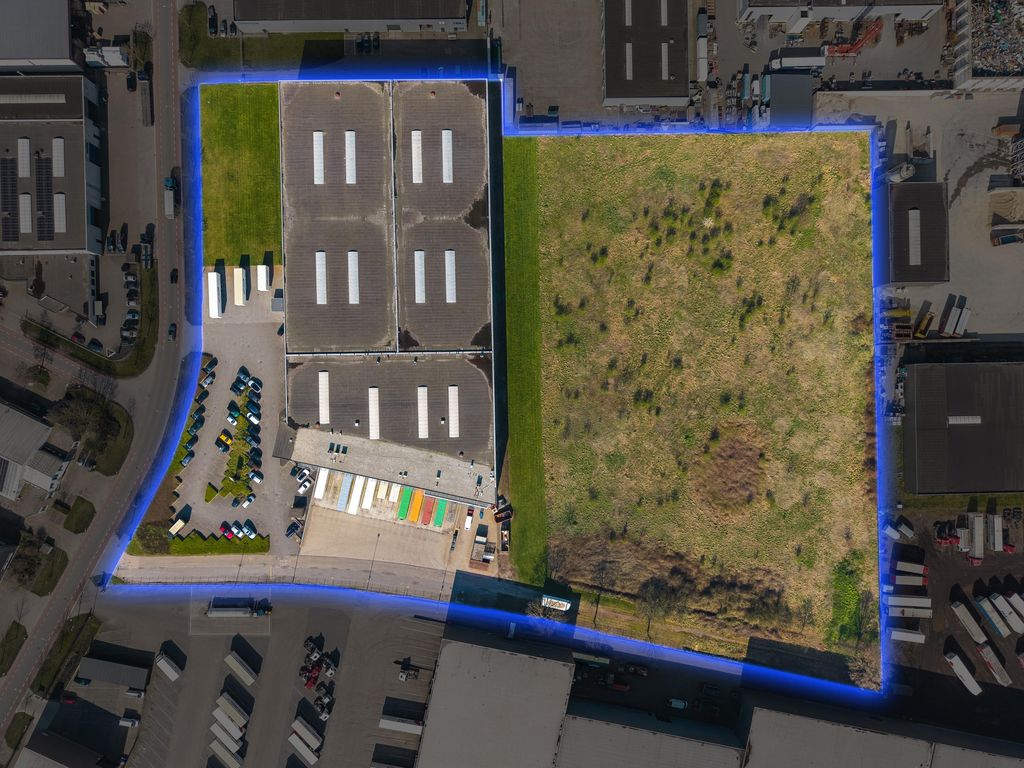 Koperslagerstraat 11, Uden