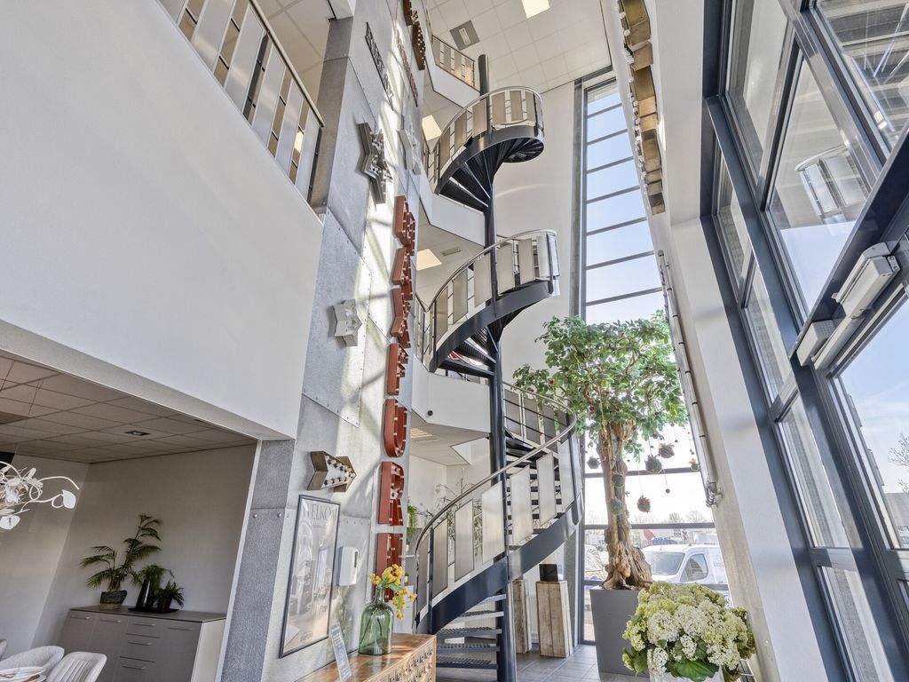 Koperslagerstraat 11, Uden