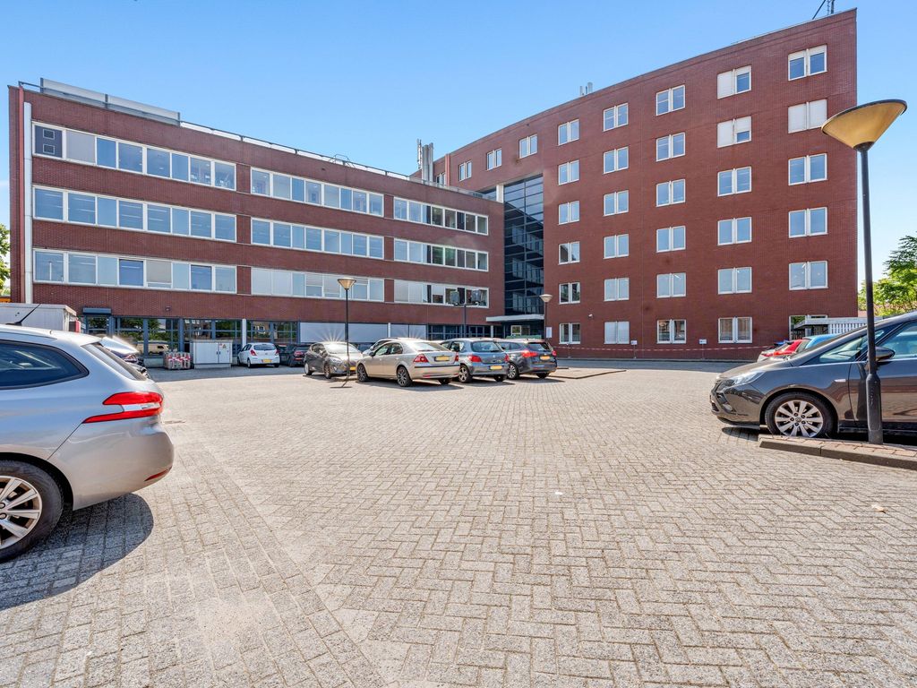 Parallelweg 64, 'S-Hertogenbosch