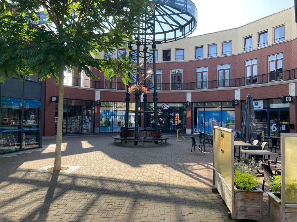 Corridor 11, VALKENSWAARD