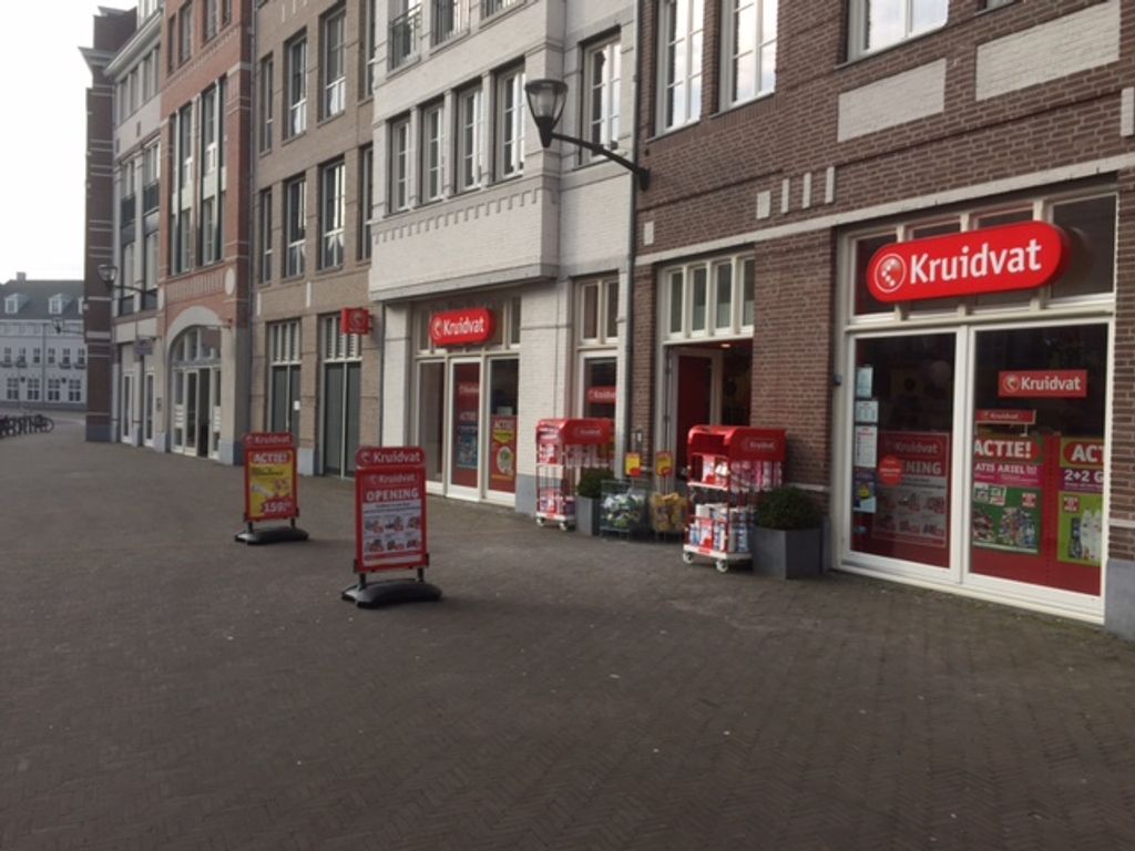 Winkelcentrum Brandevoort , HELMOND