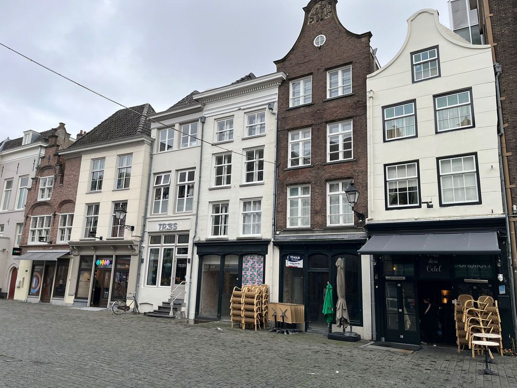 Pensmarkt 7-11, 'S-HERTOGENBOSCH