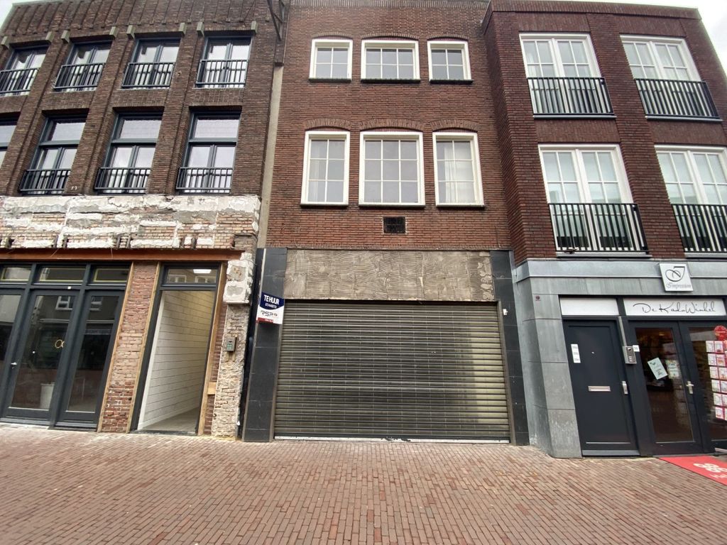 Veestraat 37, HELMOND