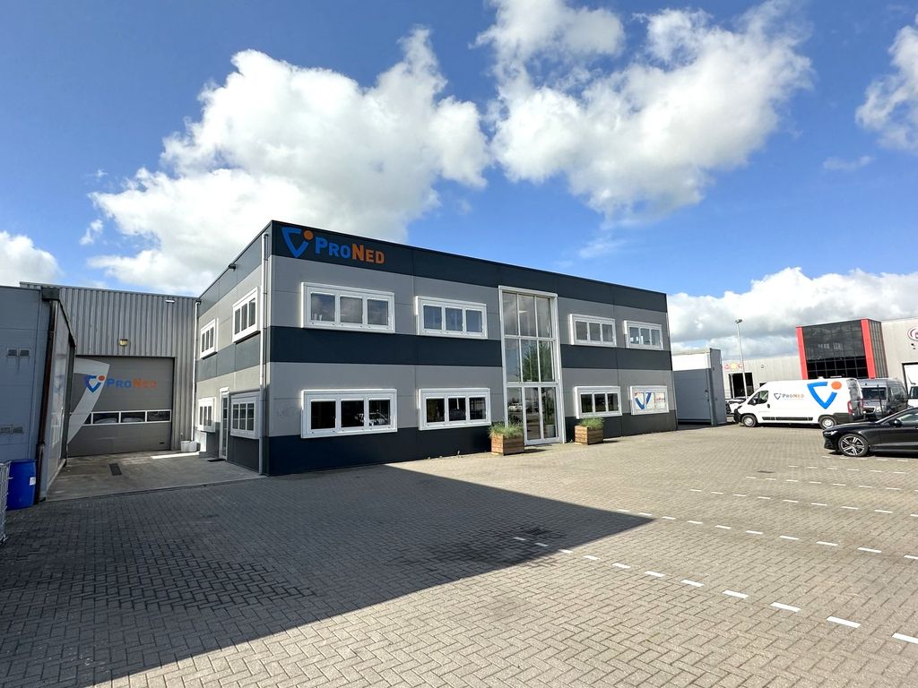 Valeton 15, Zaltbommel