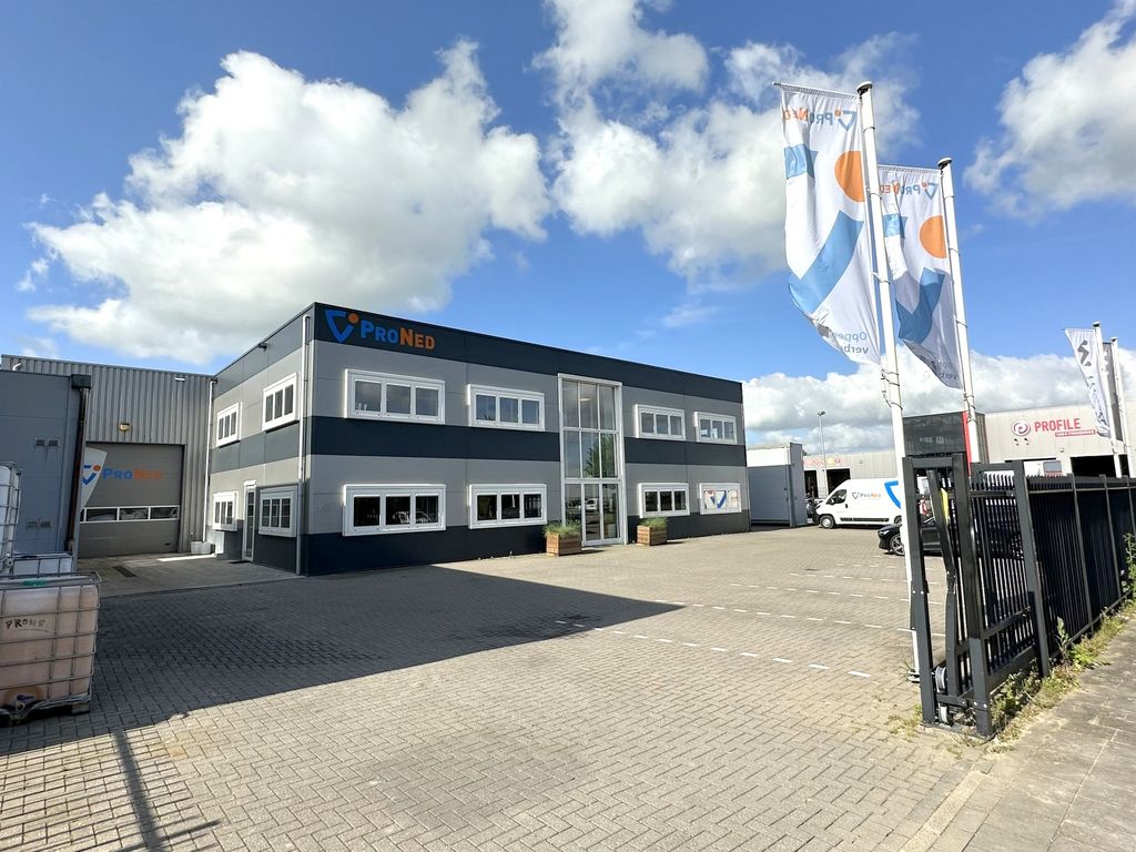 Valeton 15, Zaltbommel