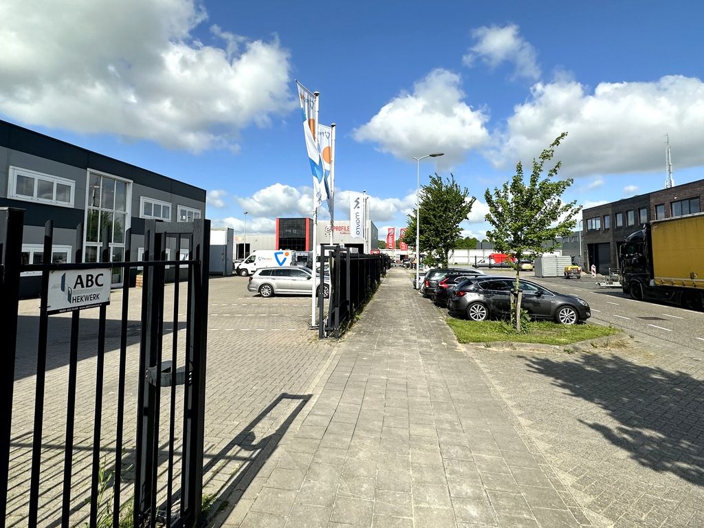 Valeton 15, Zaltbommel