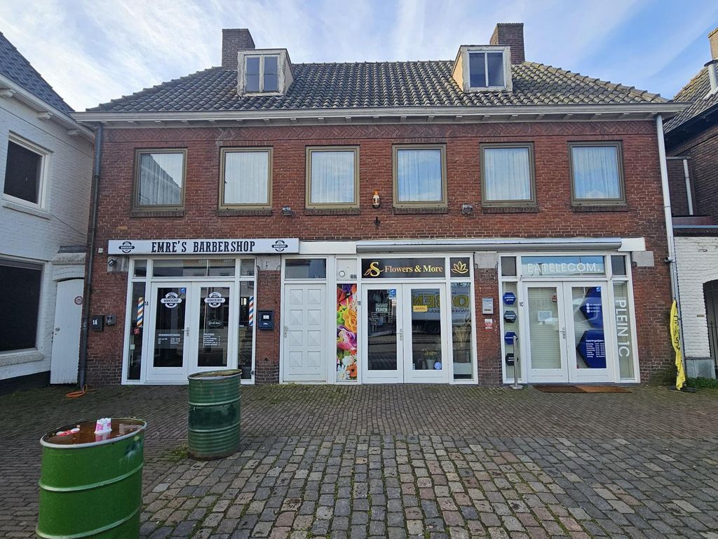 Plein 1, VLIJMEN