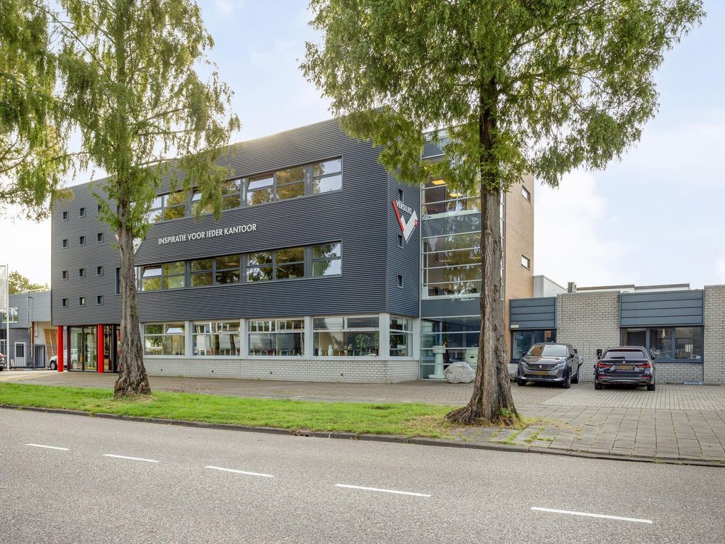 Mangaan 4B, 'S-HERTOGENBOSCH