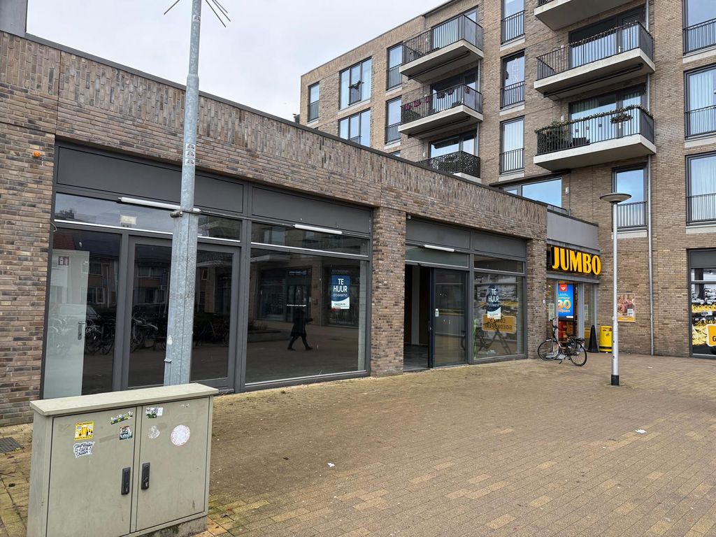 Pater van den Elsenplein 38, TILBURG