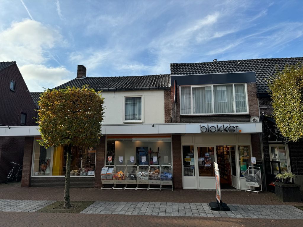 Stationsstraat 10, Deurne