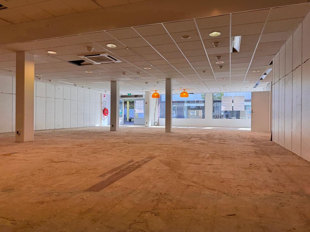 Stationsstraat 10, Deurne
