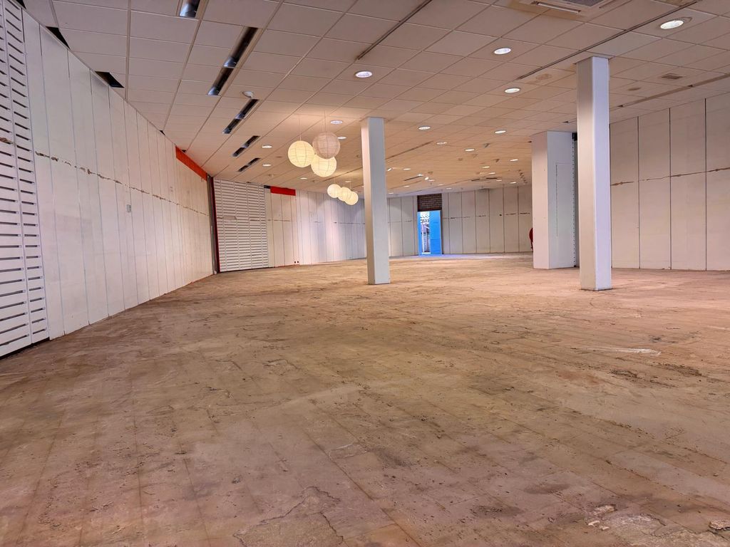 Stationsstraat 10, Deurne