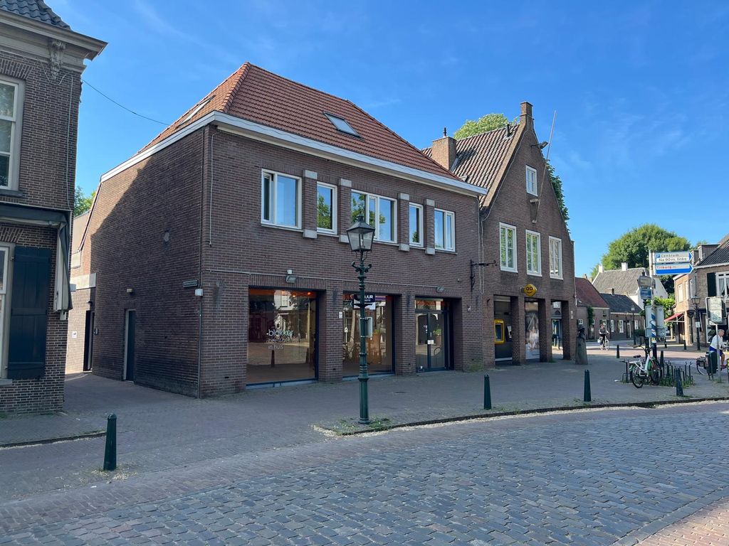 Markt 8, Oirschot