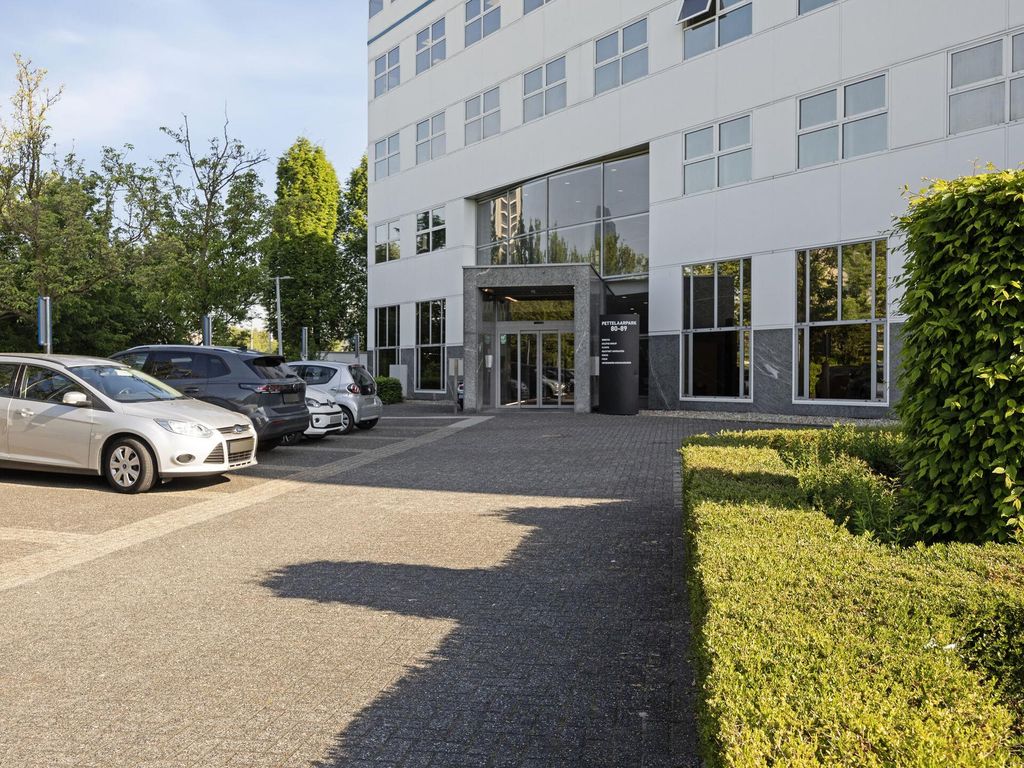 Pettelaarpark 88, 'S-Hertogenbosch