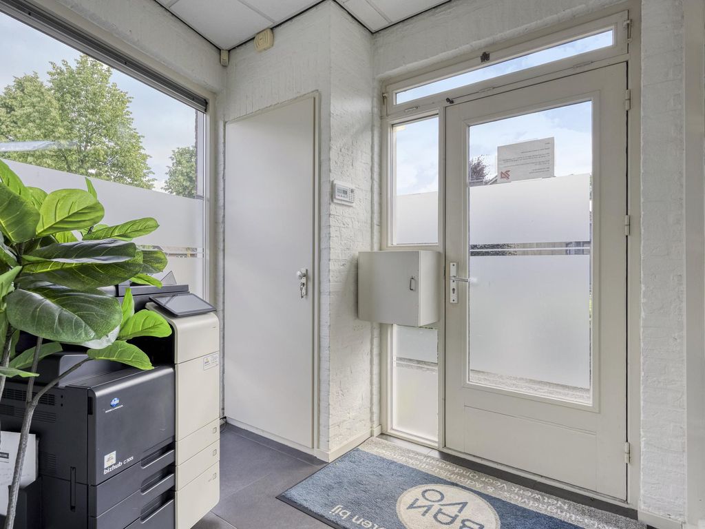 't Dorp 103, HEESCH