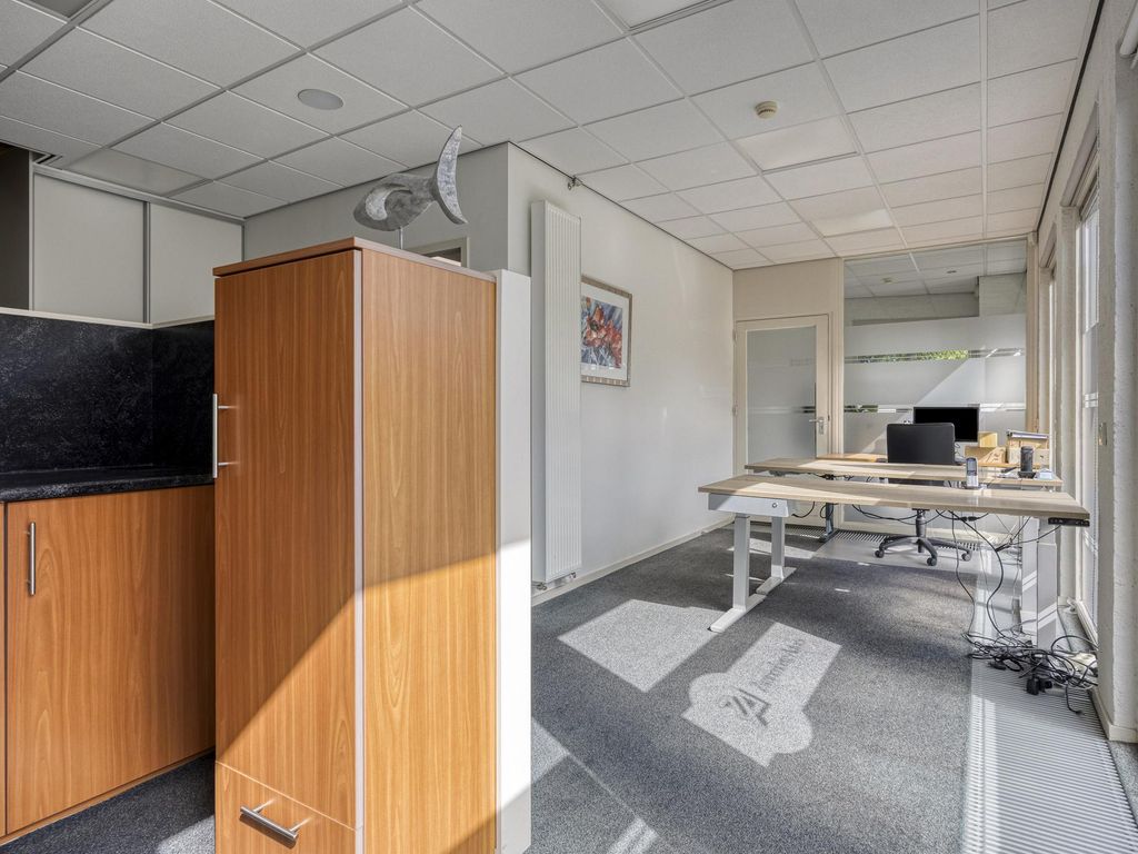 't Dorp 103, HEESCH